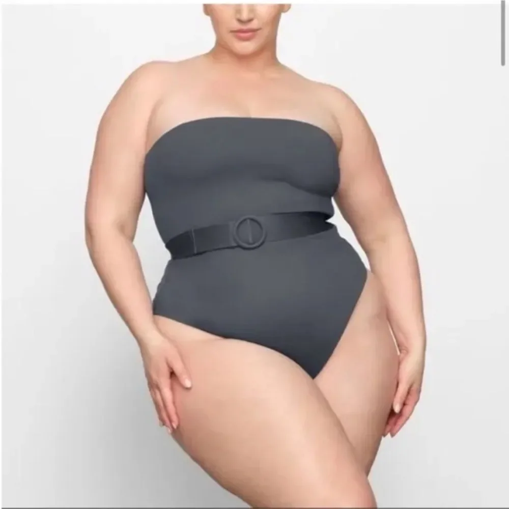 Skims Sculpting Strapless One Piece Swimsuit with Belt in Gunmetal Size 3X